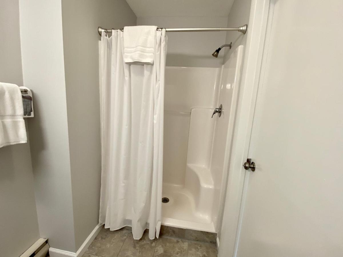 Hawley East Shore Lodging מראה חיצוני תמונה